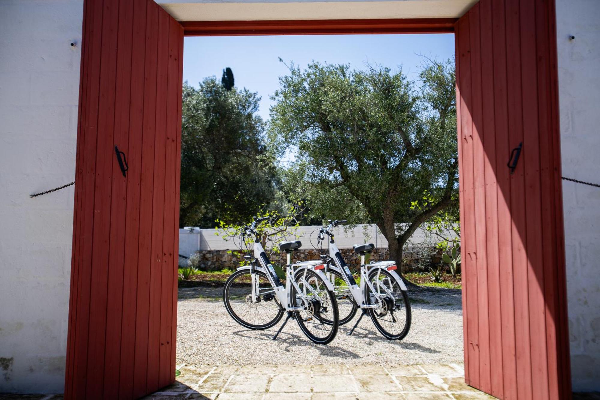 Tenuta Amostuni-Country House Buitenkant foto