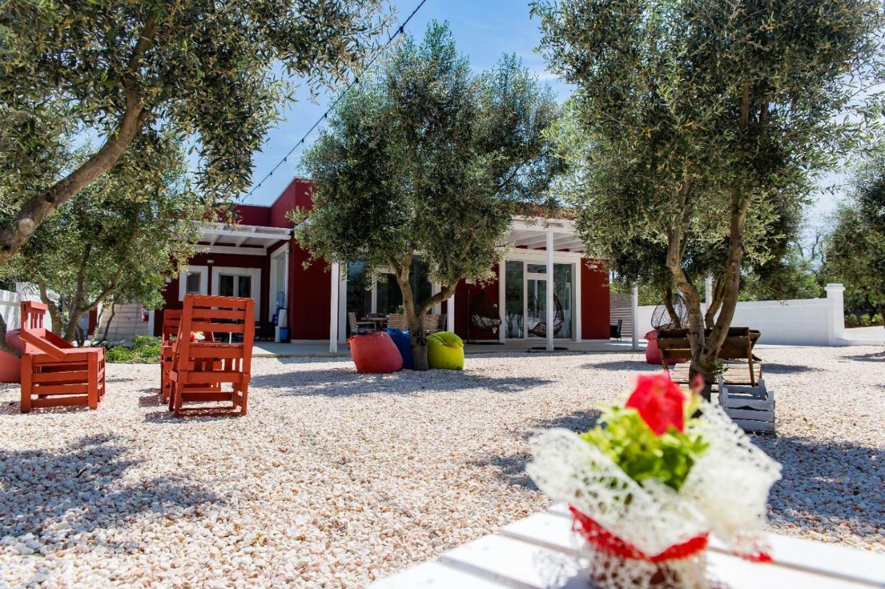 Tenuta Amostuni-Country House Buitenkant foto