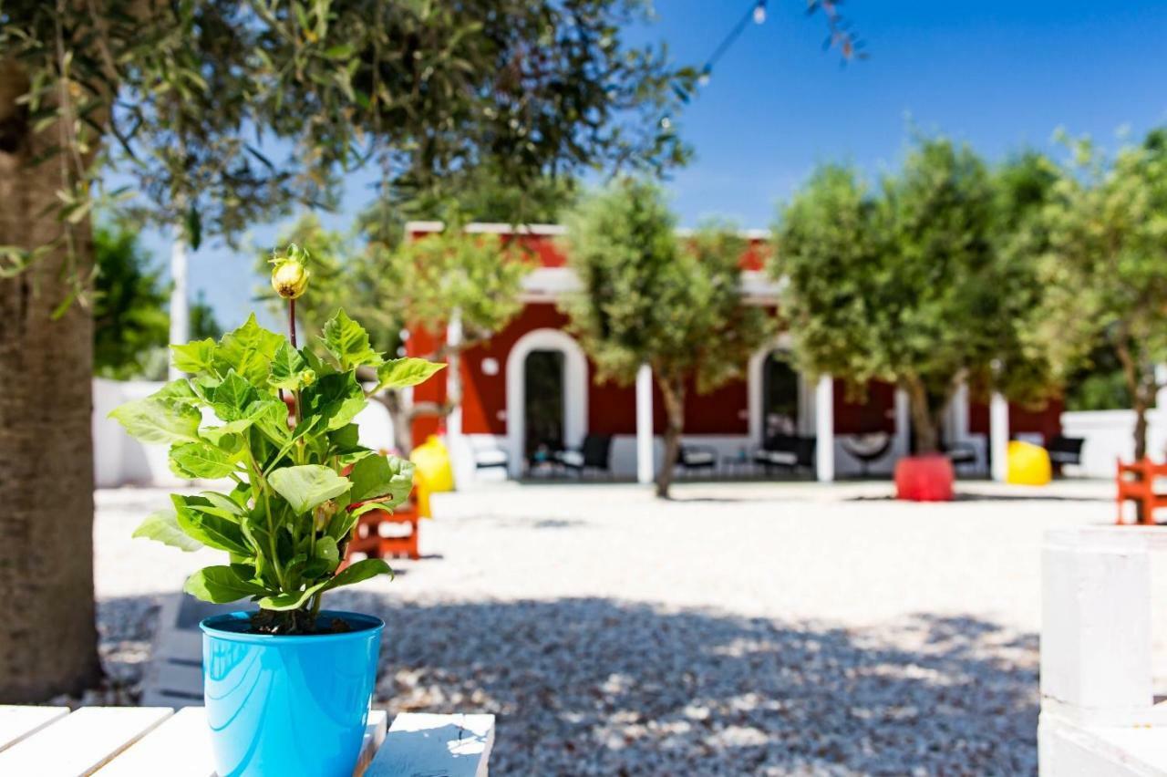 Tenuta Amostuni-Country House Buitenkant foto